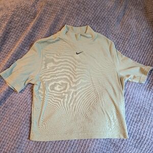 Nike top